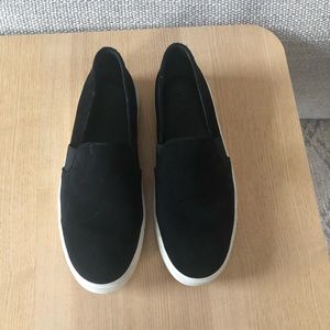 Vince Suede Fenton sneaker size 8.5